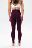 HER perform plum leggings with invisible scrunch