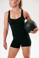 Perform Contour Tank in Onyx – supportive women’s contour active tank front view